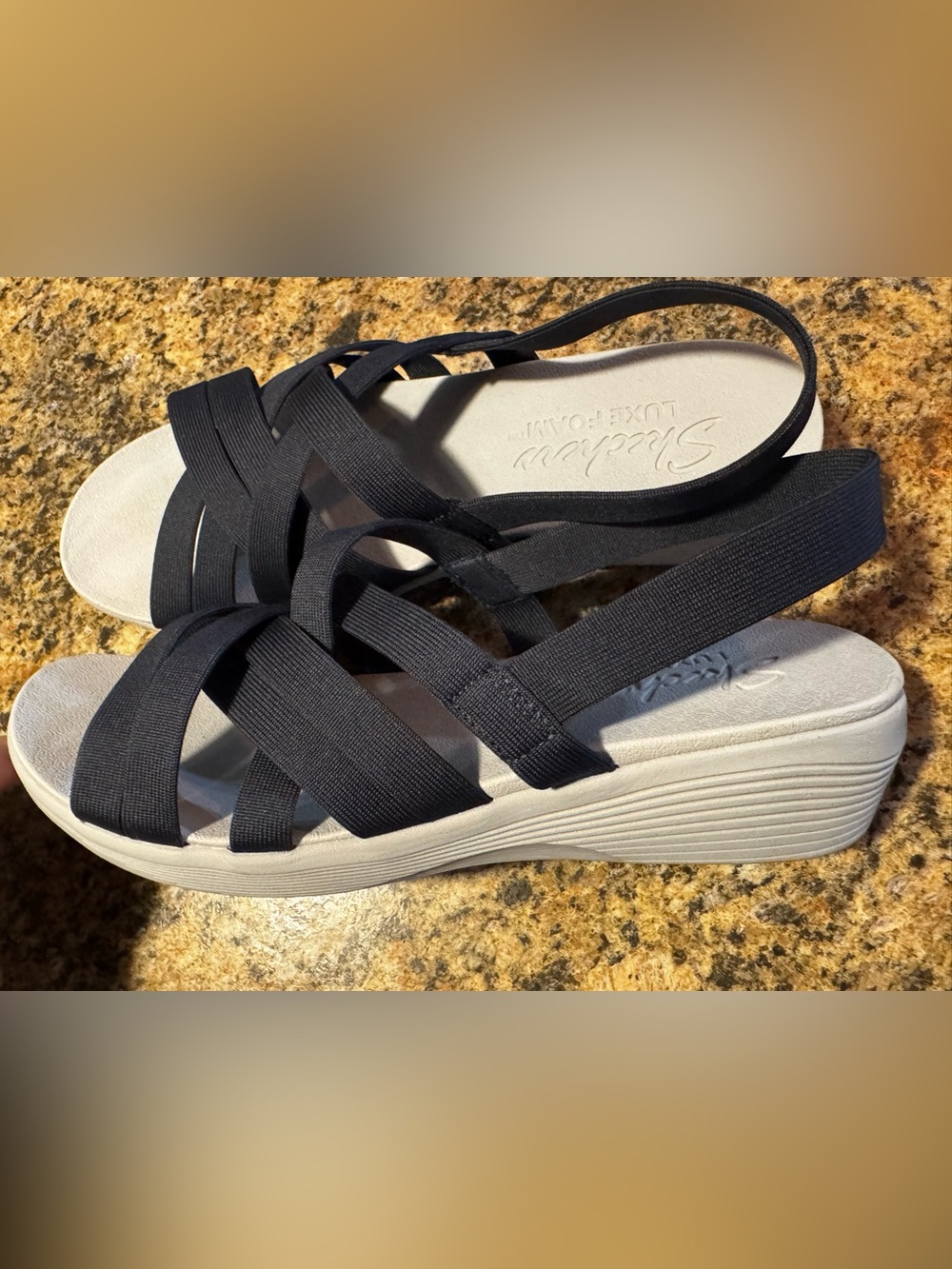 Skechers Womens Size 8.5 Cali Luxe Foam Wedge Stretch Comfy Blue Sandals EU 39